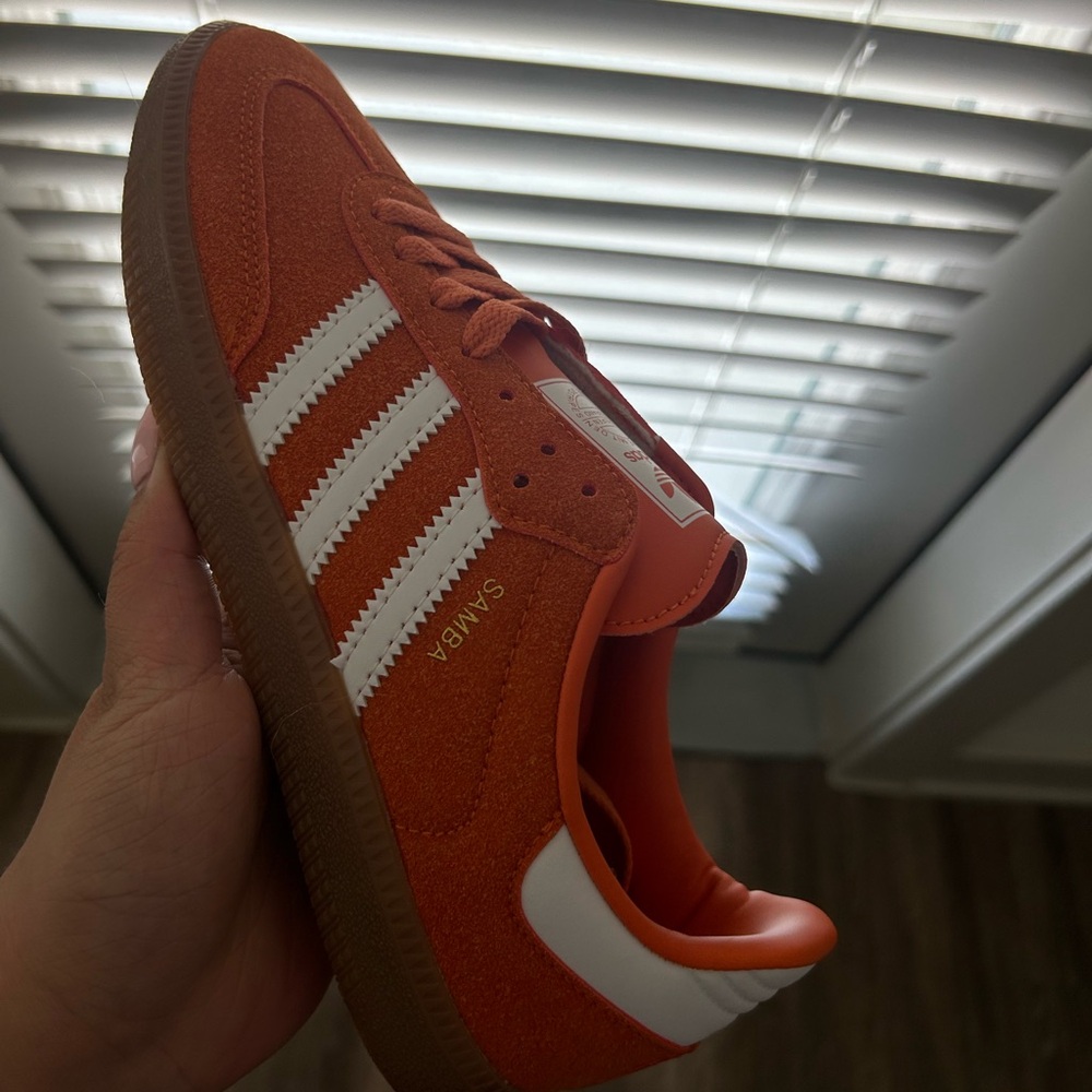 Adidas sambas 🧡